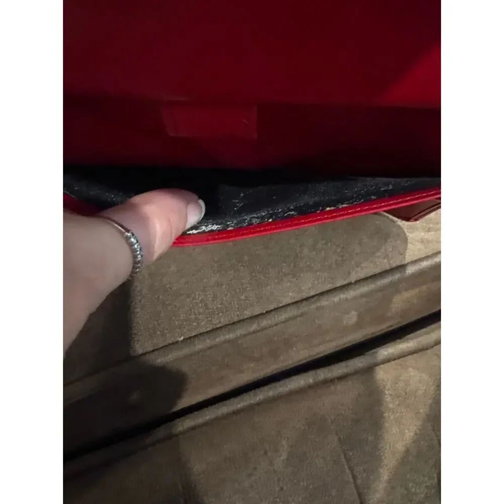Louis Vuitton Epi International Wallet in Castilian Red